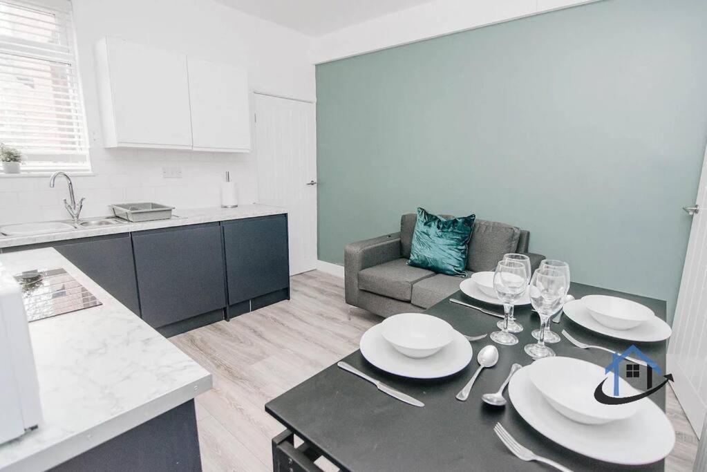 Balby Casa Nr Doncaster Racecourse King Beds Street Parking Villa Kültér fotó
